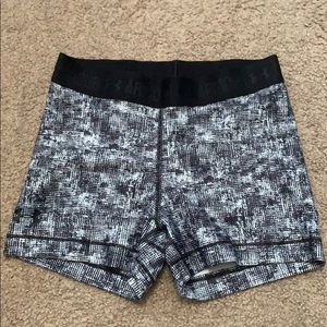 Under Armour compression short